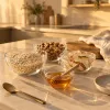 Bols en verre élégants : idées et photos pour sublimer votre plan de travail de cuisine
