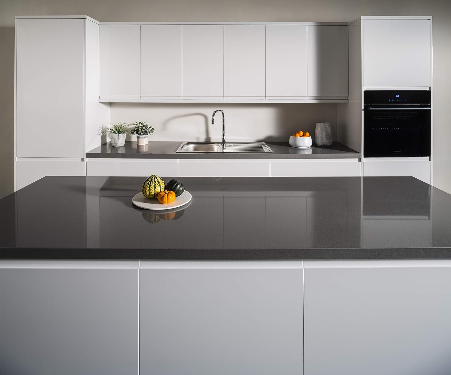 Plan de travail de cuisine en quartz 2400 x 600mm gris chaud