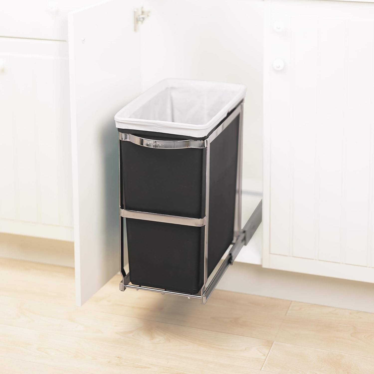 Simplehuman CW1124 poubelle coulissante, poubelle sous evier, poubelle de cuisine, cadre en acier ultra-robuste, 30 litres, Poli 30 L — Poubelle coulissante