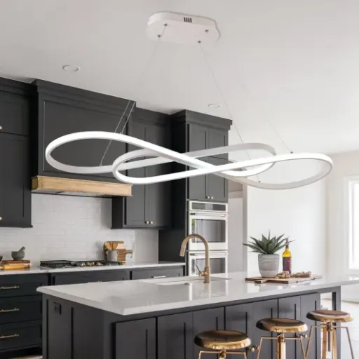 Test Suspension LED note de musique Likflyer : un lustre design qui fait le job pour la cuisine