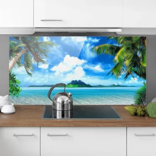 Test crédence verre palmier 120x59 : jolie plage dans la cuisine, mais pas parfaite