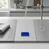 Mat, satiné, brossé : comment la finition de surface transforme l'usage quotidien du plan de travail